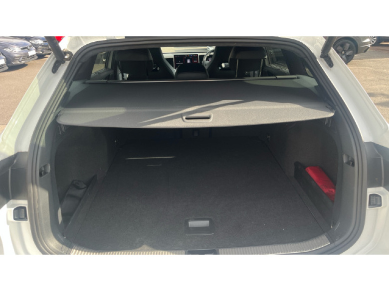 Volkswagen Passat 1.5 eTSI R-Line 5dr DSG Petrol Estate